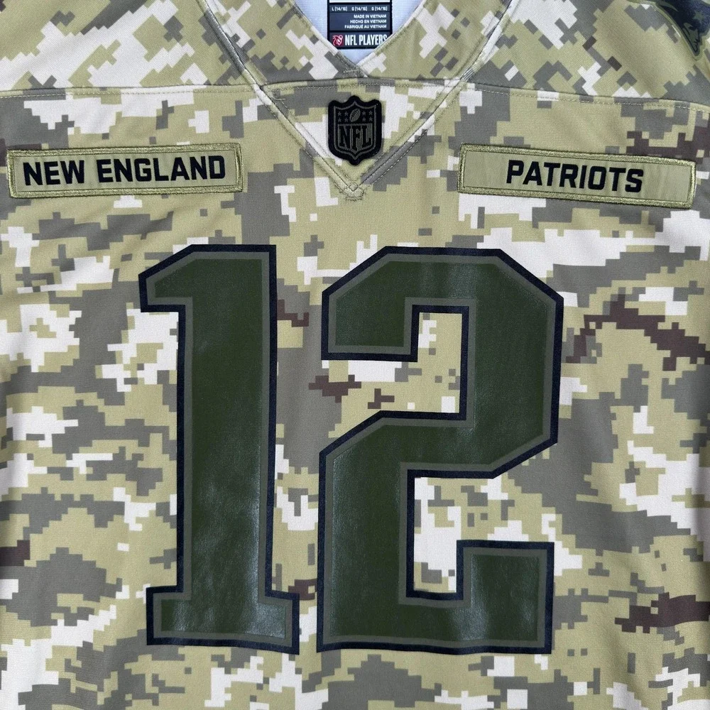 New England Patriots Jersey Youth Large NFL Football Tom Brady 12 Salute Nike